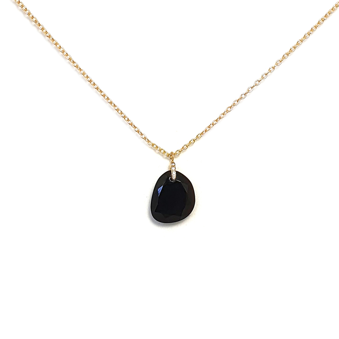 Collier spinelle et diamants