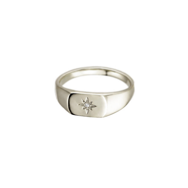 Bague Mystique style chevalière 1 zircon serti étoile argent