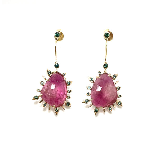 oucles d'oreilles en or 18ct, touralines roses et grenats verts