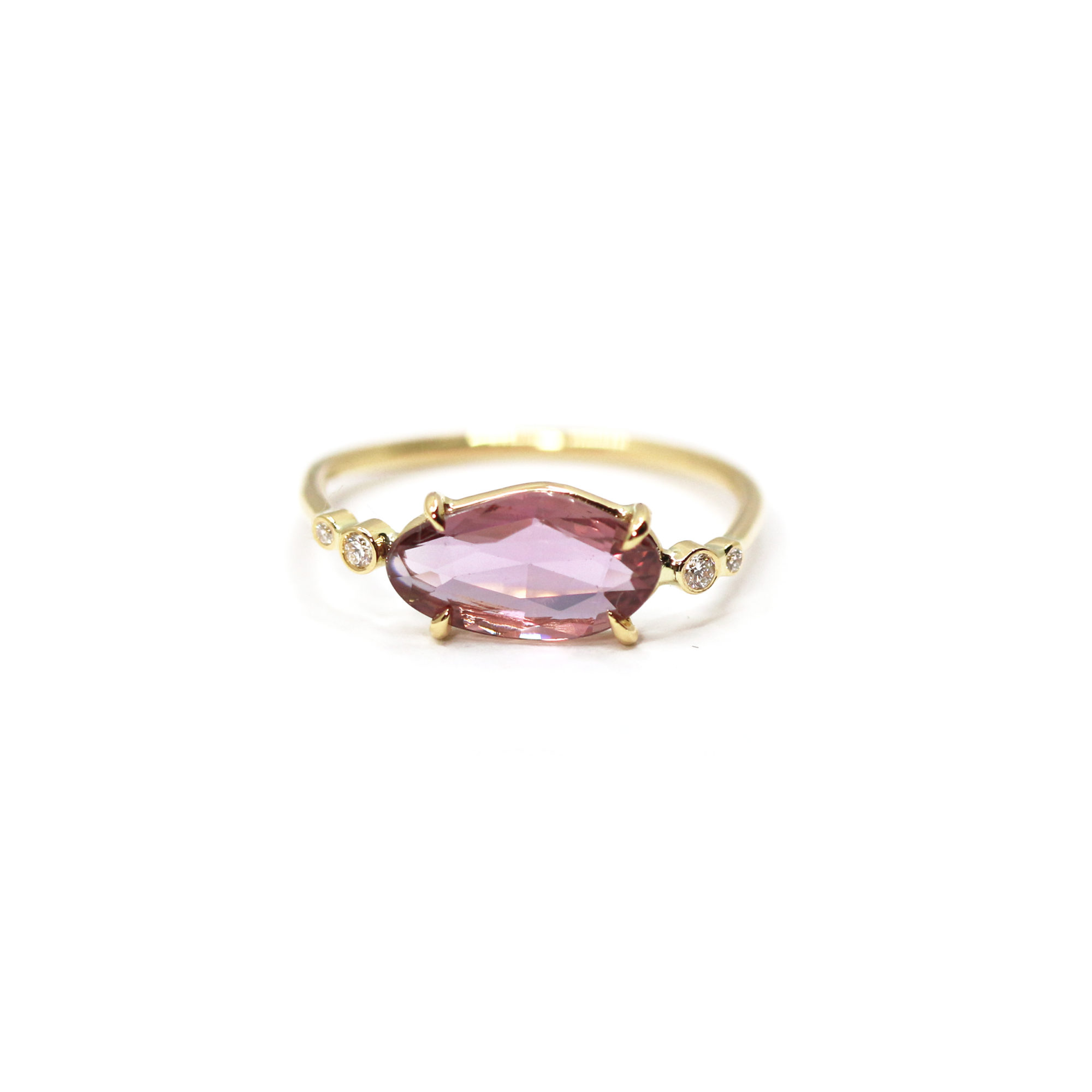 Bague saphir rose et diamants